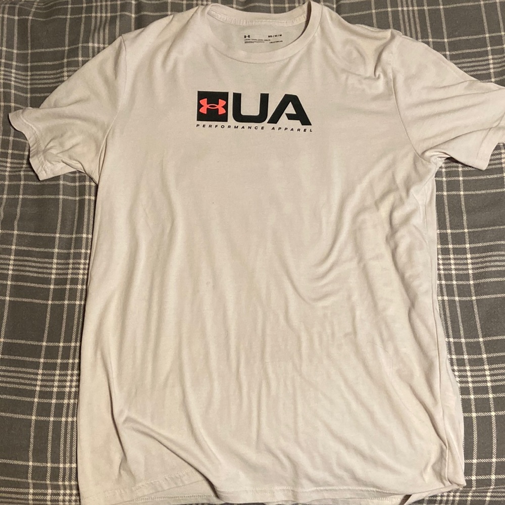Under Armor T-Shirt